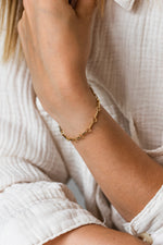 Charger l'image dans la galerie, Bracelet Hellebore
